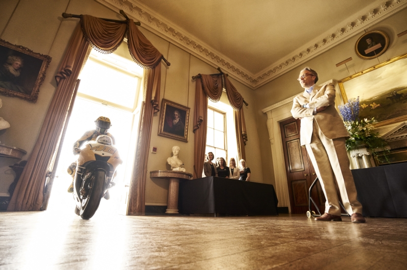 Valentino Rossi ulazi u Goodwood House